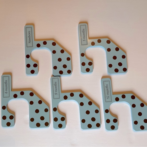 Closet Dividers 5 Blue with Brown Dots Newborn through 12 months - Picture 1 of 4